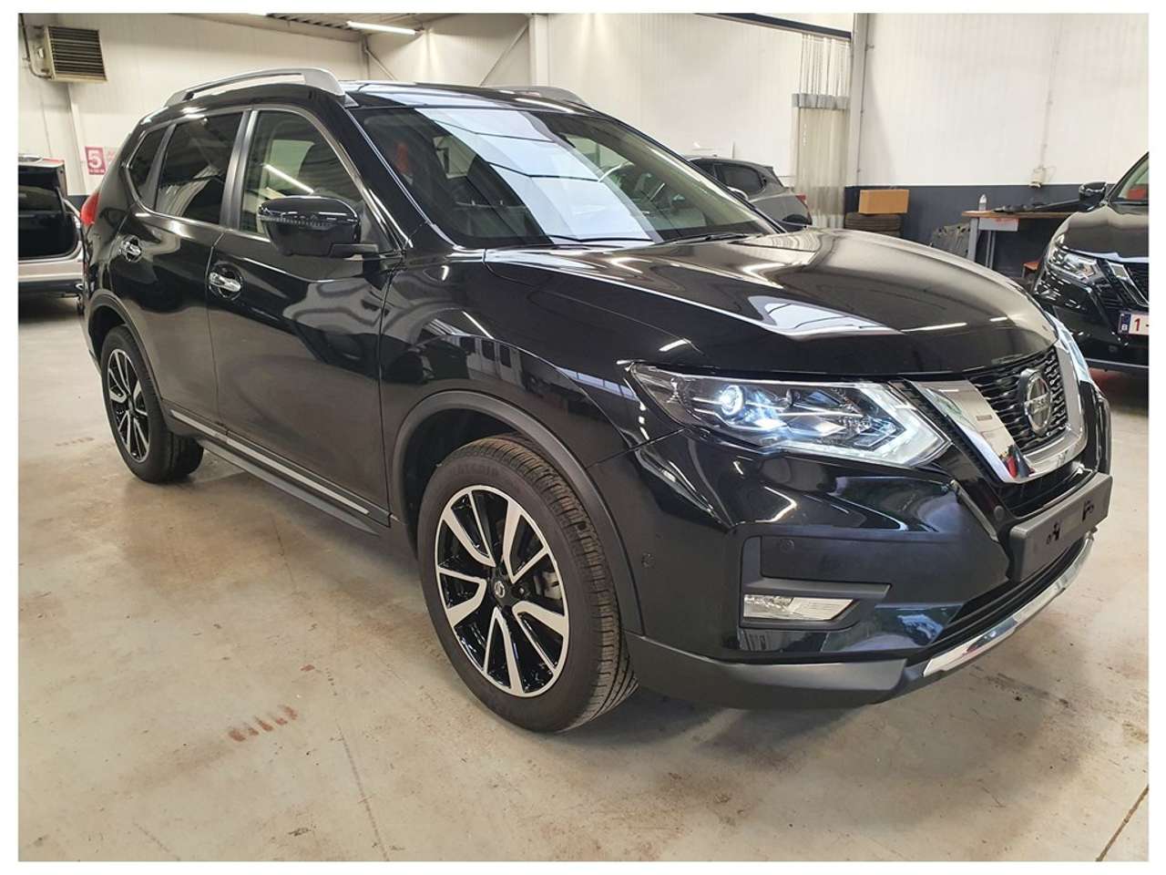 Left hand drive NISSAN X TRAIL  1.7 Dci 